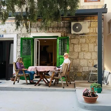 Ferienwohnung Stone House With Cute Terrase Split Exterior foto